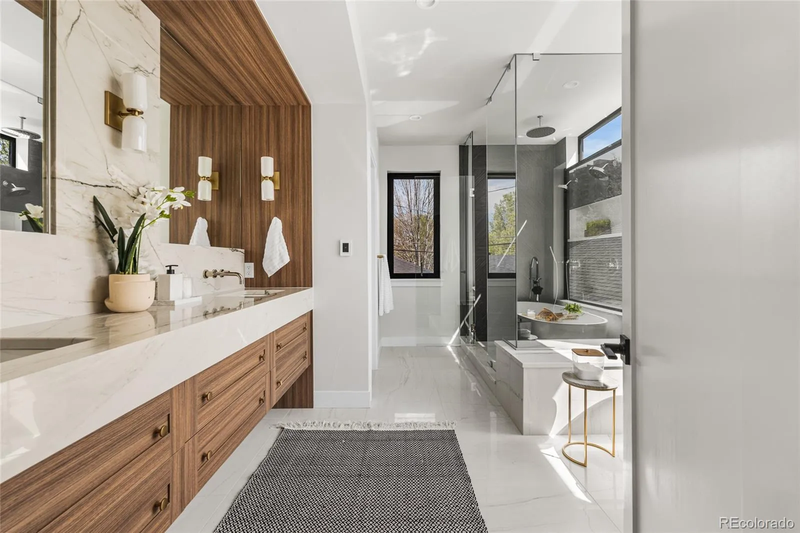 04092026223541 1600 20