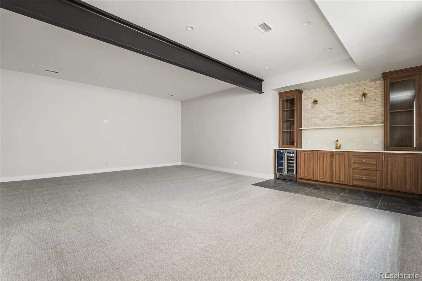 04092026223541 1600 34