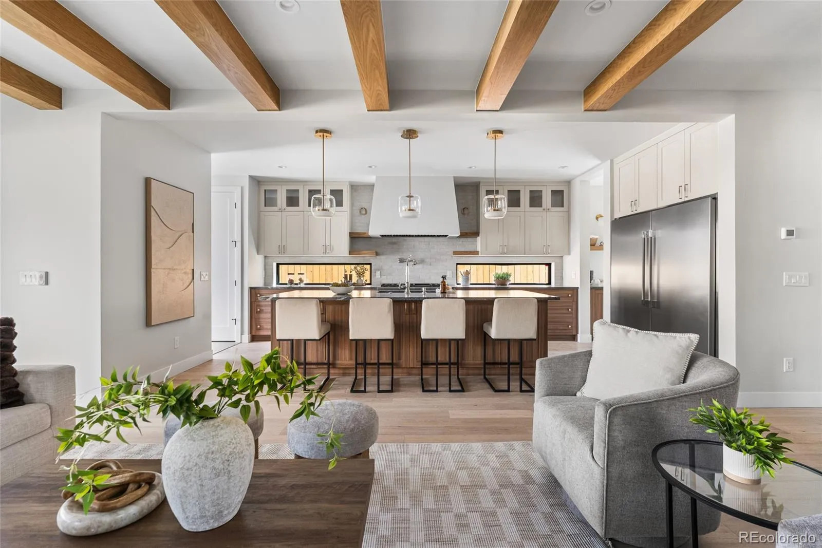 04092026223541 1600 6