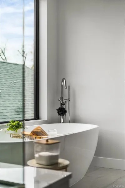 04092026223541 800 23