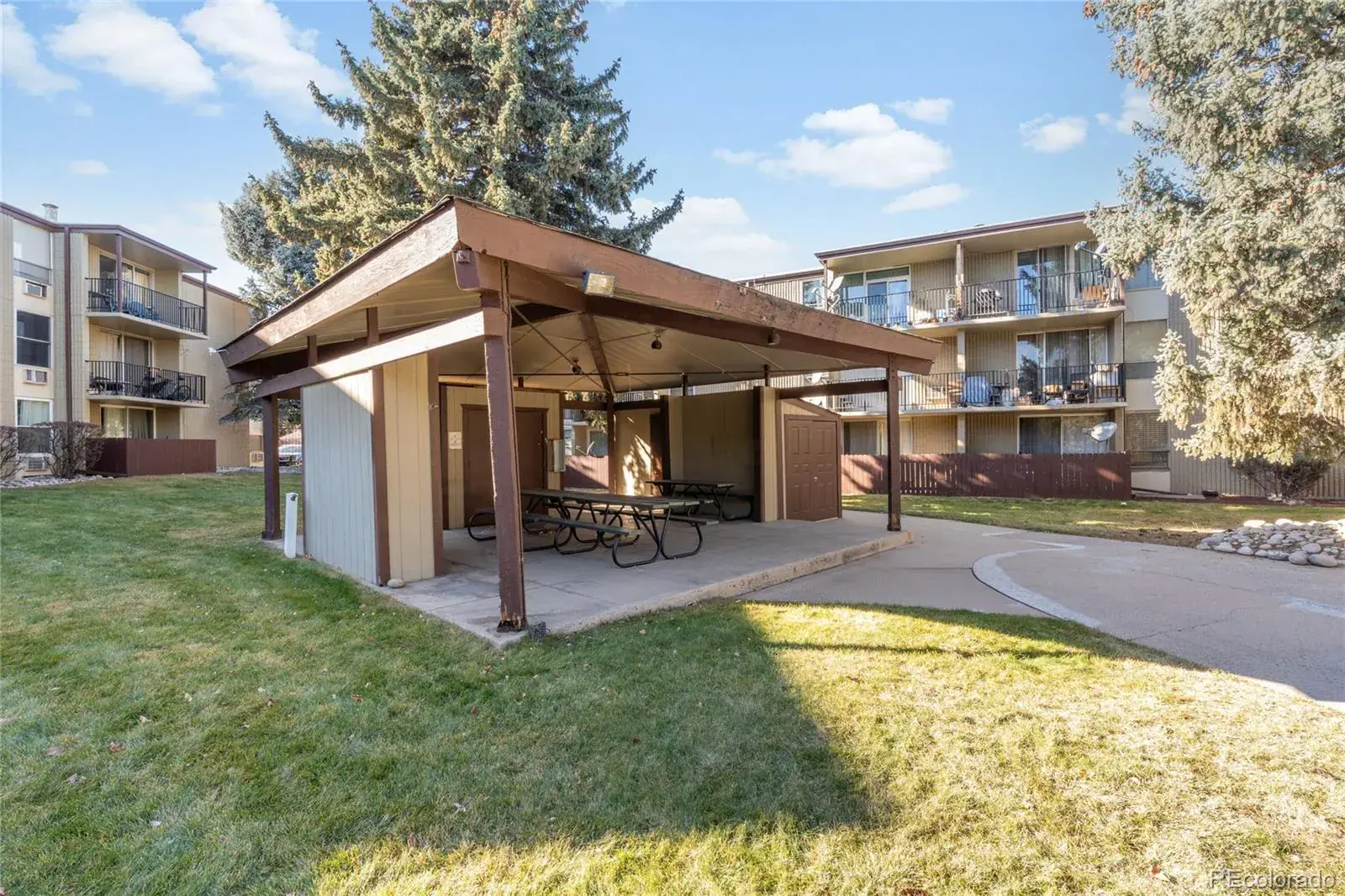 2231 S Vaughn Way #118B Aurora CO 80014 MLS #REC4210370 12182025013510 1600 27