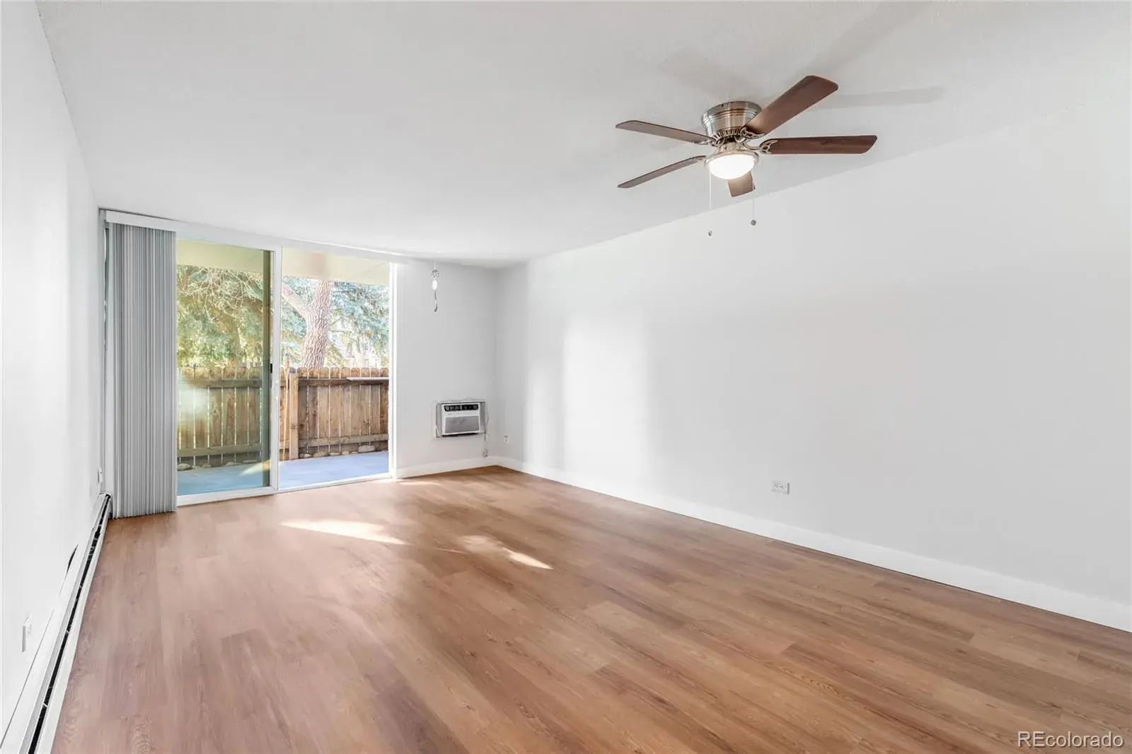 2231 S Vaughn Way #118B Aurora CO 80014 MLS #REC4210370 12182025013510 1600 6