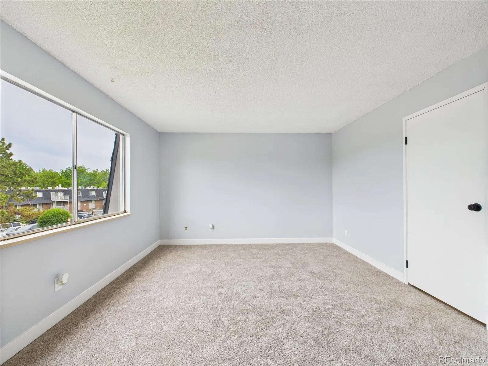 190 E Highline Circle #302 Centennial CO 80122 MLS #REC4212003 05192026202516 1600 14