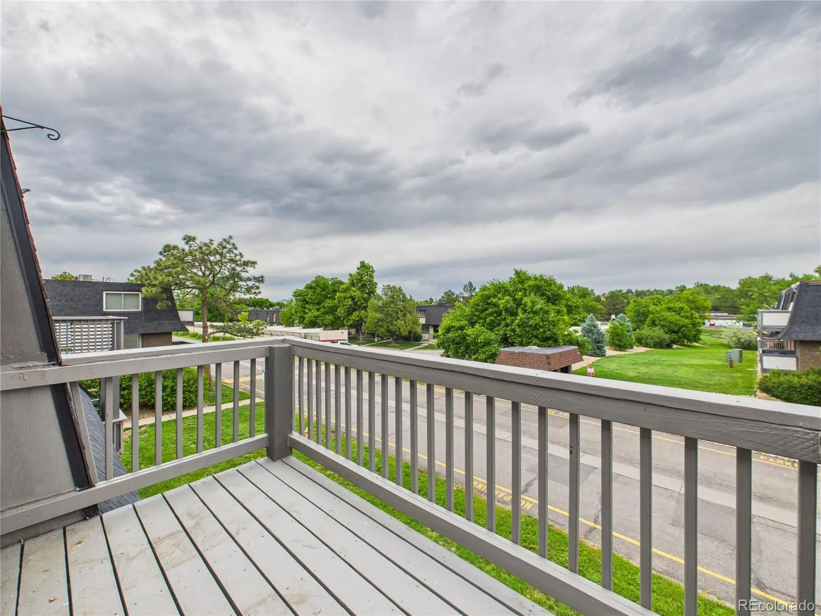 190 E Highline Circle #302 Centennial CO 80122 MLS #REC4212003 05192026202516 1600 25