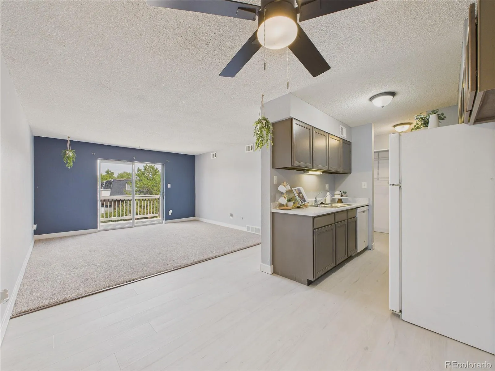 190 E Highline Circle #302 Centennial CO 80122 MLS #REC4212003 05192026202516 1600 5