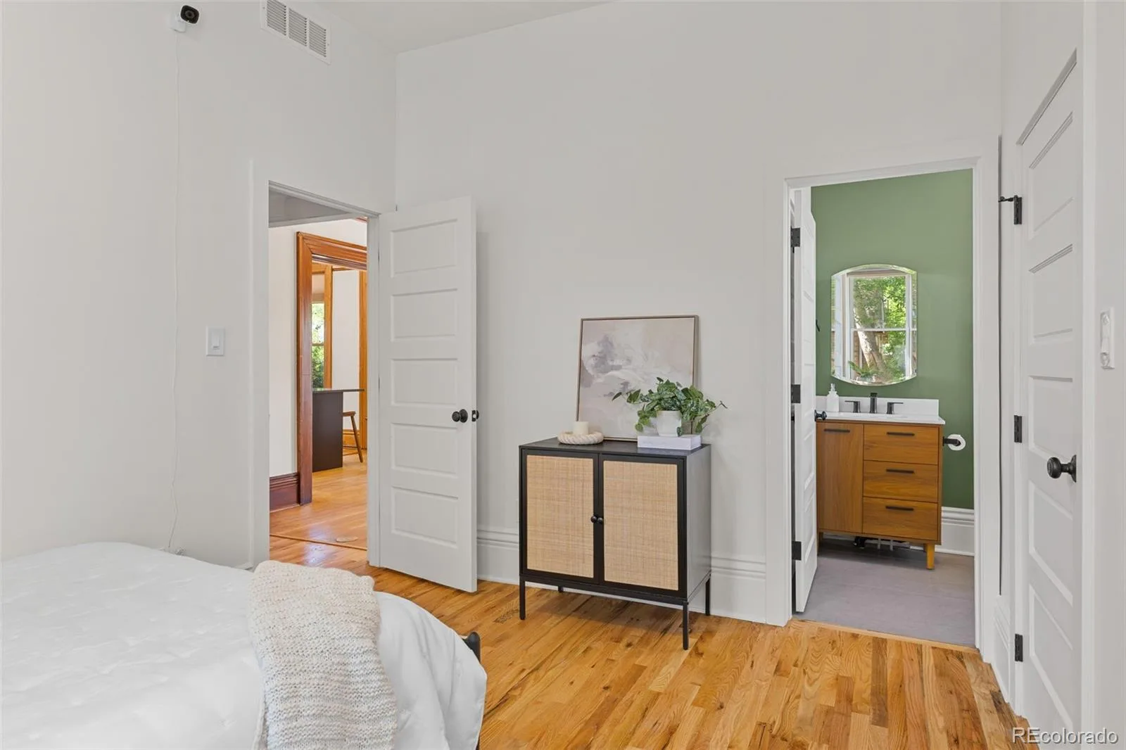 1444 N Stuart Street Denver CO 80204 | MLS #REC4213812 08102026182420 1600 27