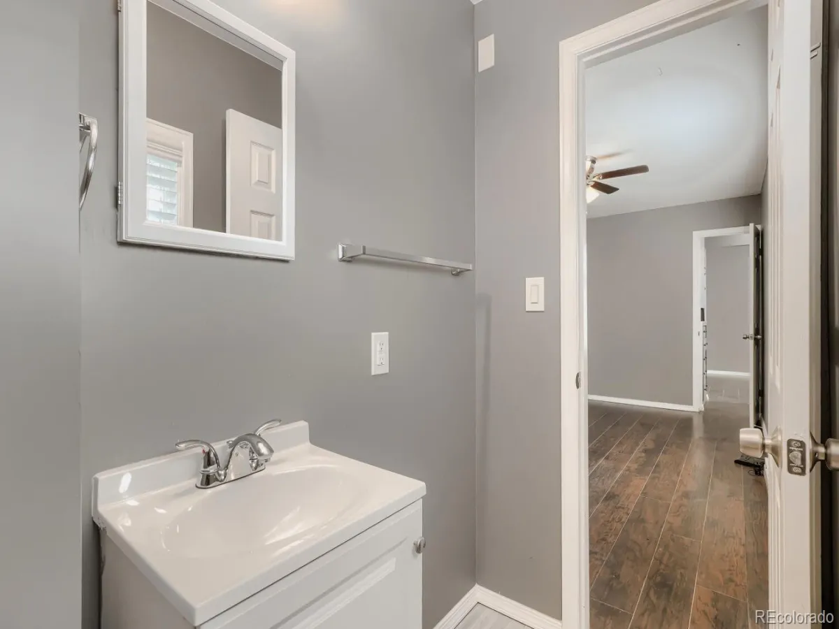 2263 W Parkhill Avenue Littleton CO 80120 MLS #REC4214140 05182026194749 1200 17