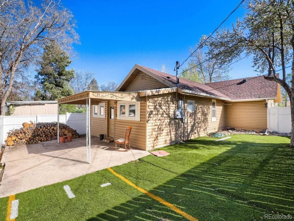 2263 W Parkhill Avenue Littleton CO 80120 MLS #REC4214140 05182026194749 1200 27