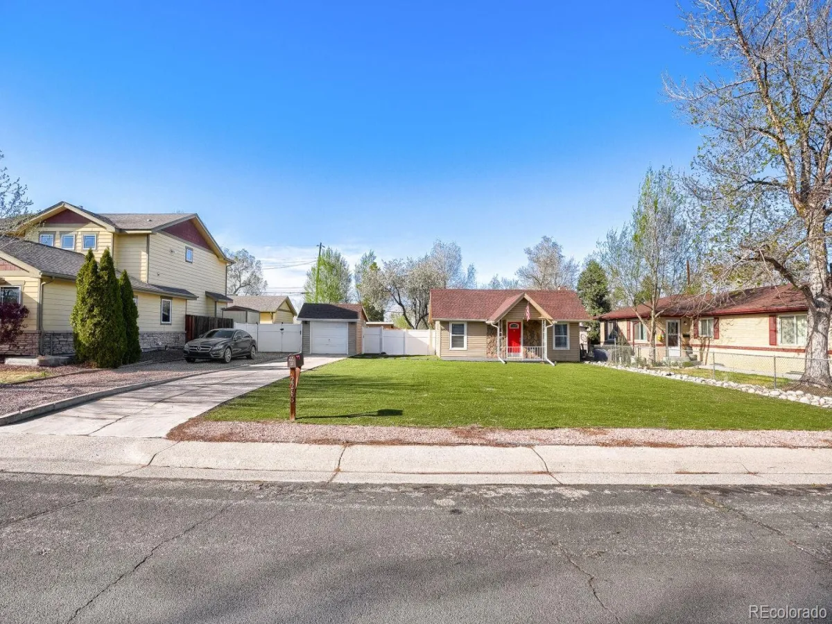 2263 W Parkhill Avenue Littleton CO 80120 MLS #REC4214140 05182026194749 1200 5