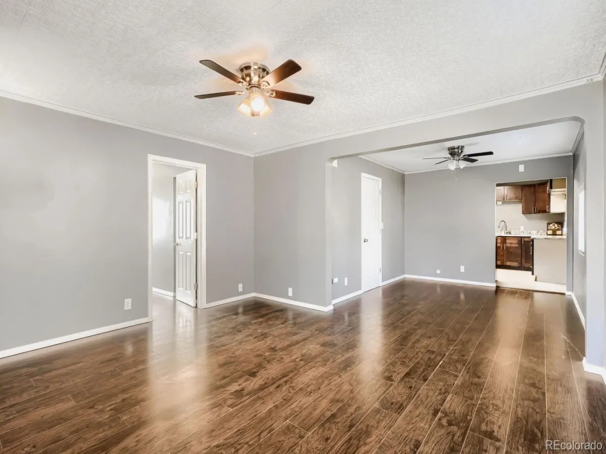 2263 W Parkhill Avenue Littleton CO 80120 MLS #REC4214140 05182026194749 1200 9