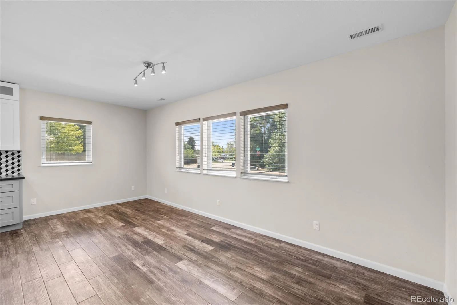 3301 W Union Avenue Englewood CO 80110 | MLS #REC4217035 08182026203112 1600 19