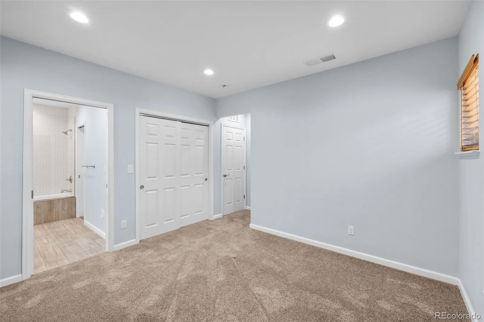 3301 W Union Avenue Englewood CO 80110 | MLS #REC4217035 08182026203112 1600 24