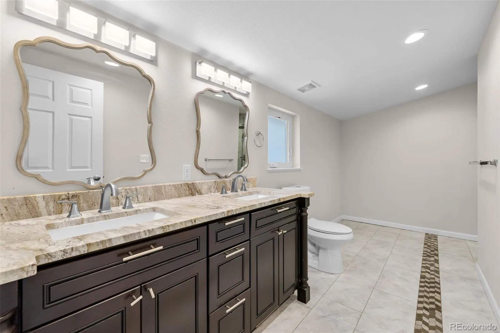 3301 W Union Avenue Englewood CO 80110 | MLS #REC4217035 08182026203112 1600 29