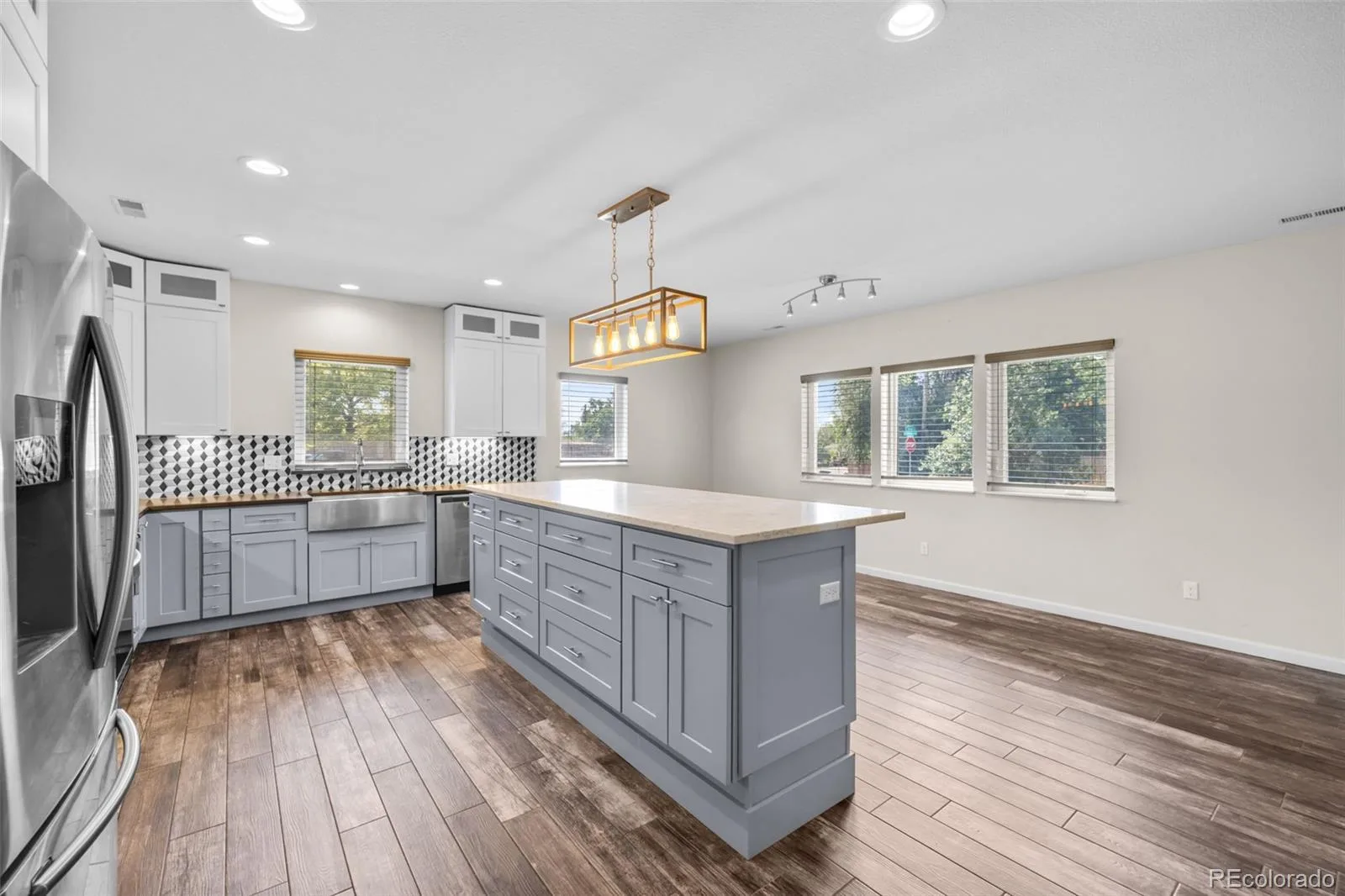 3301 W Union Avenue Englewood CO 80110 | MLS #REC4217035 08182026203112 1600 3