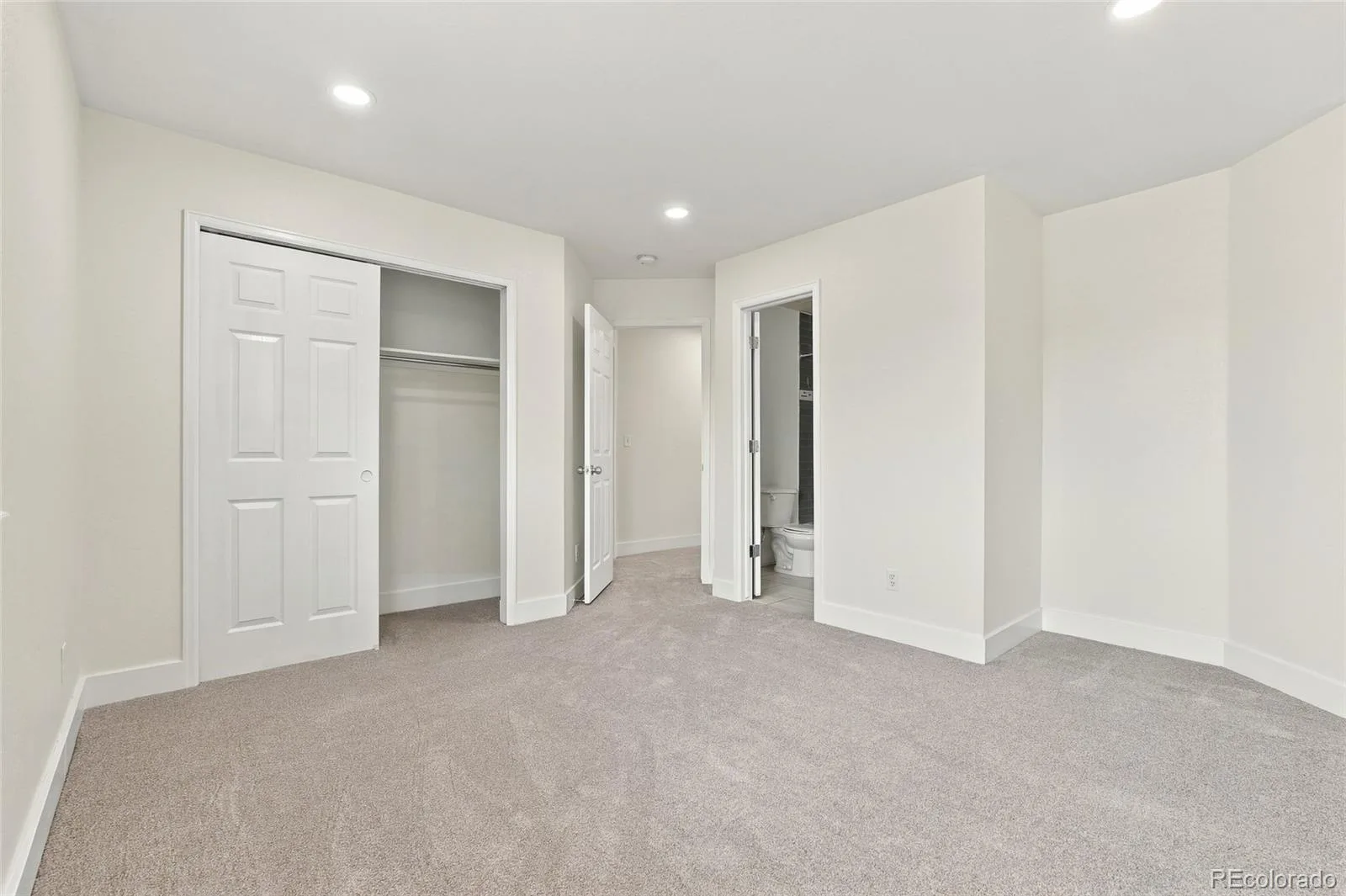 5070 S Olathe Centennial CO 80015 | MLS #REC4217448 10012026155457 1600 36