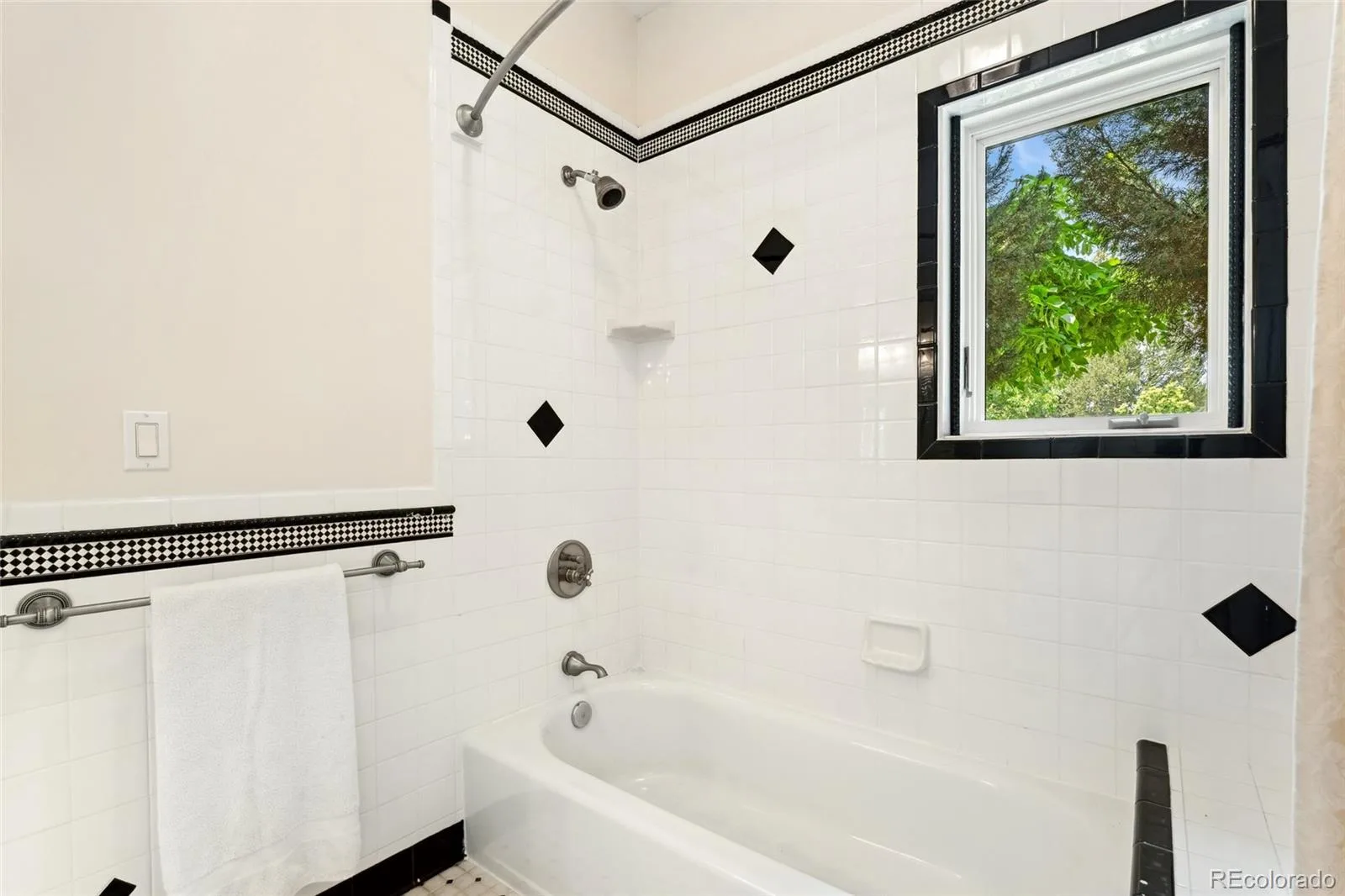 6901 E 12th Avenue Denver CO 80220 | MLS #REC4217728 08242026202145 1600 26