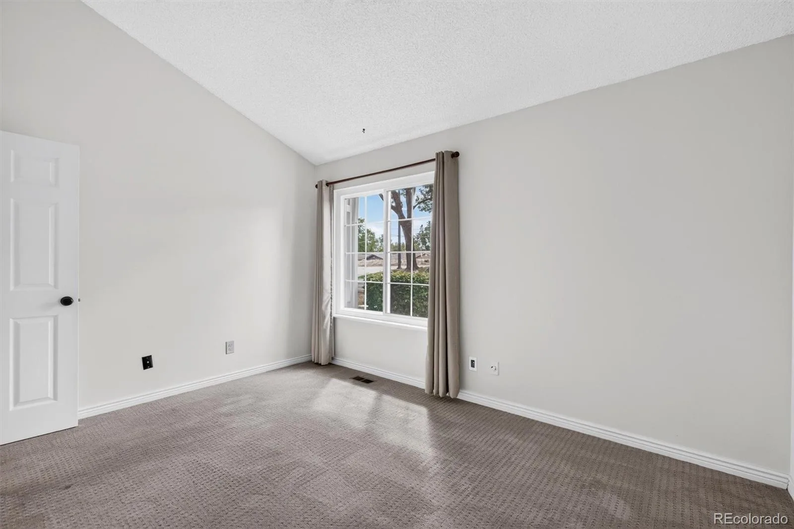 13980 W 72nd Drive #F Arvada CO 80005 | MLS #REC4222412 08282026163536 1600 22