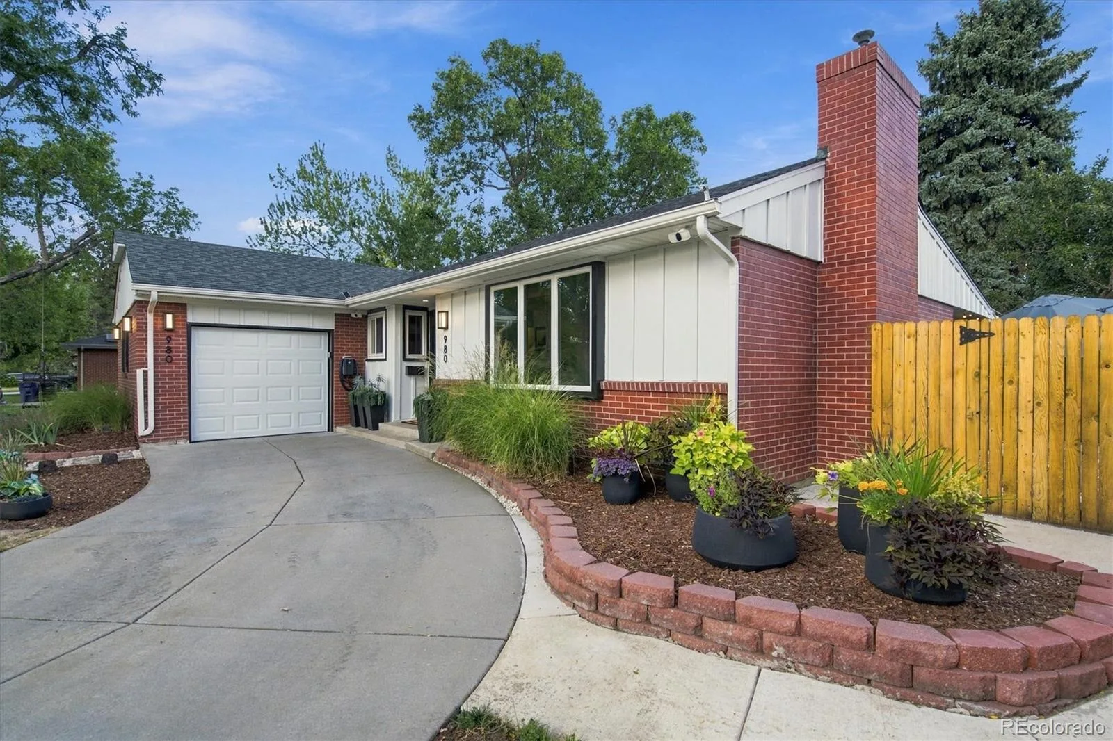 980 S Hudson Street Denver CO 80246 | MLS #REC4222484 09232026064254 1600 49