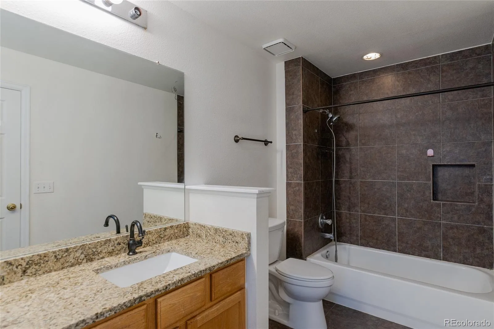 4050 E 119th Place #A Denver CO 80233 | MLS #REC4226870 08232026020602 1600 14