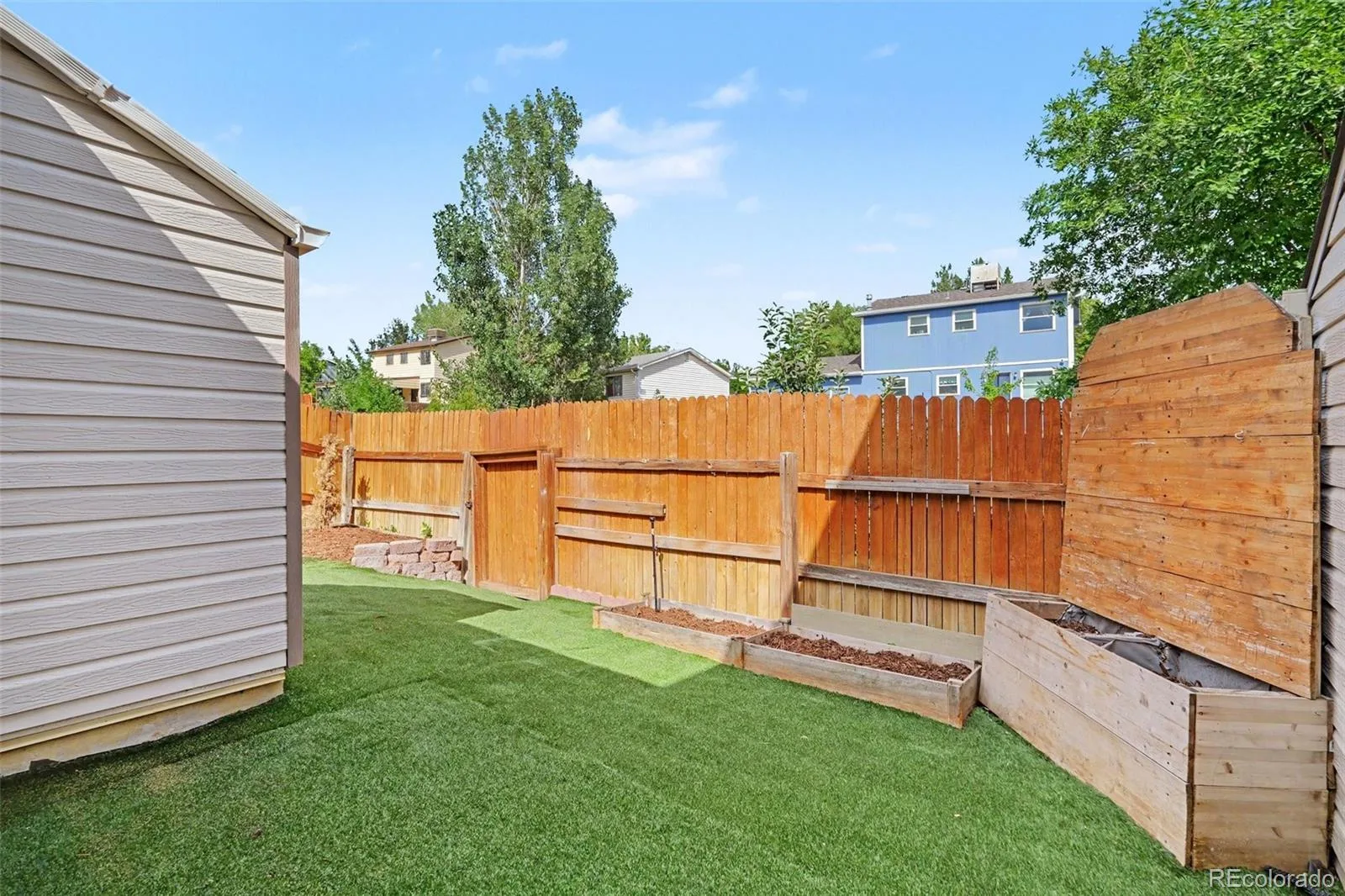 4646 S Dillon Court #A Aurora CO 80015 | MLS #REC4228250 08202026234413 1600 21