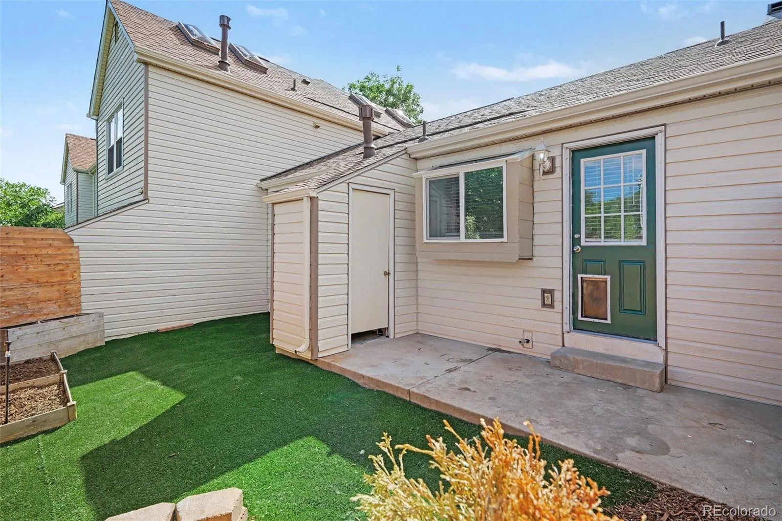 4646 S Dillon Court #A Aurora CO 80015 | MLS #REC4228250 08202026234413 1600 23