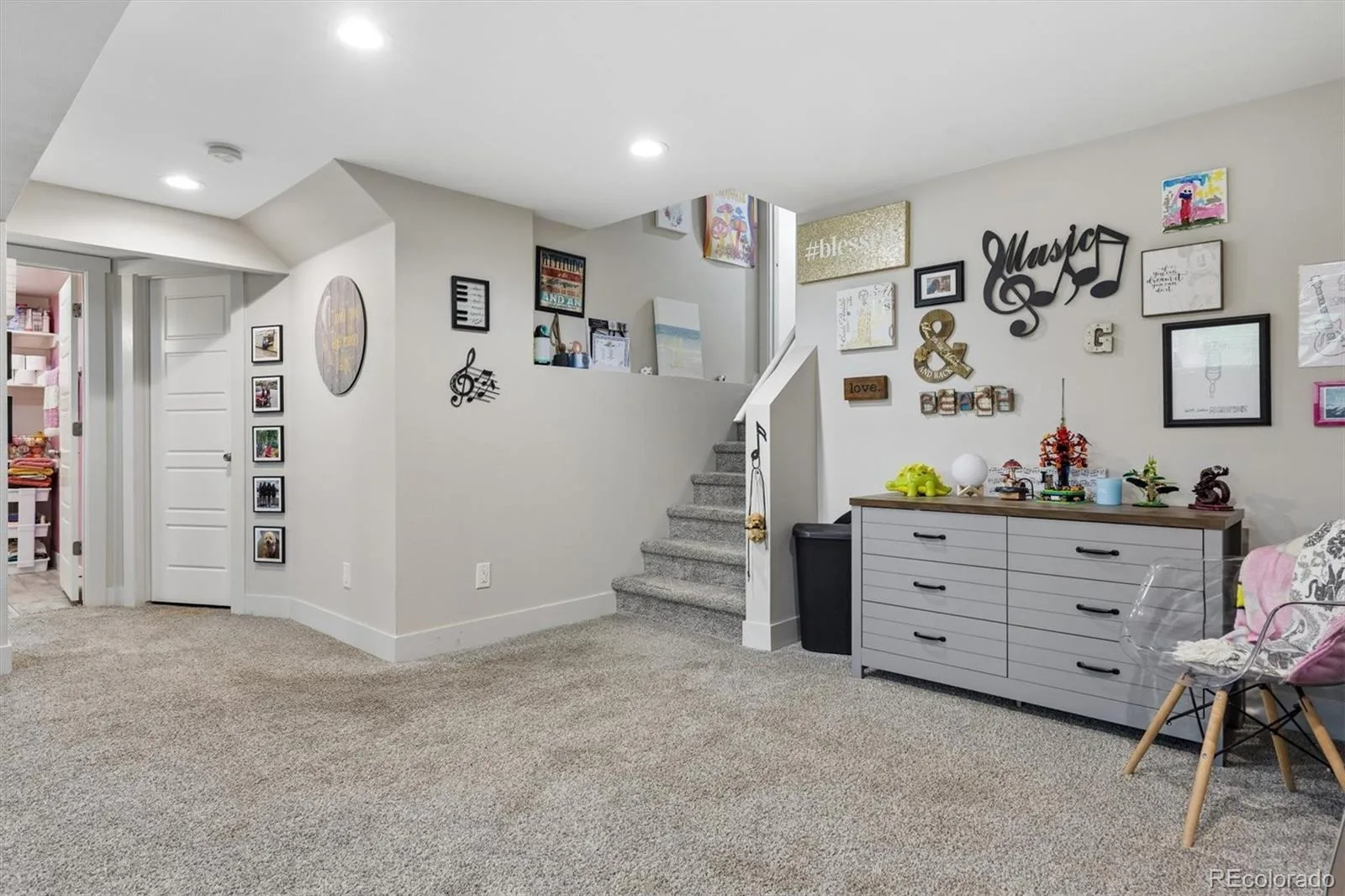 3734 S Golden Court Denver CO 80235 | MLS #REC4228284 10132026193807 1600 31