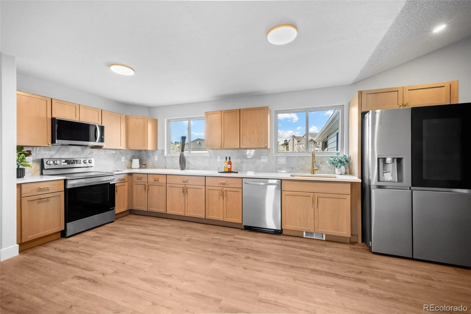 12883 W 75th Place Arvada CO 80005 MLS #REC4229209 06112026171706 1600 13