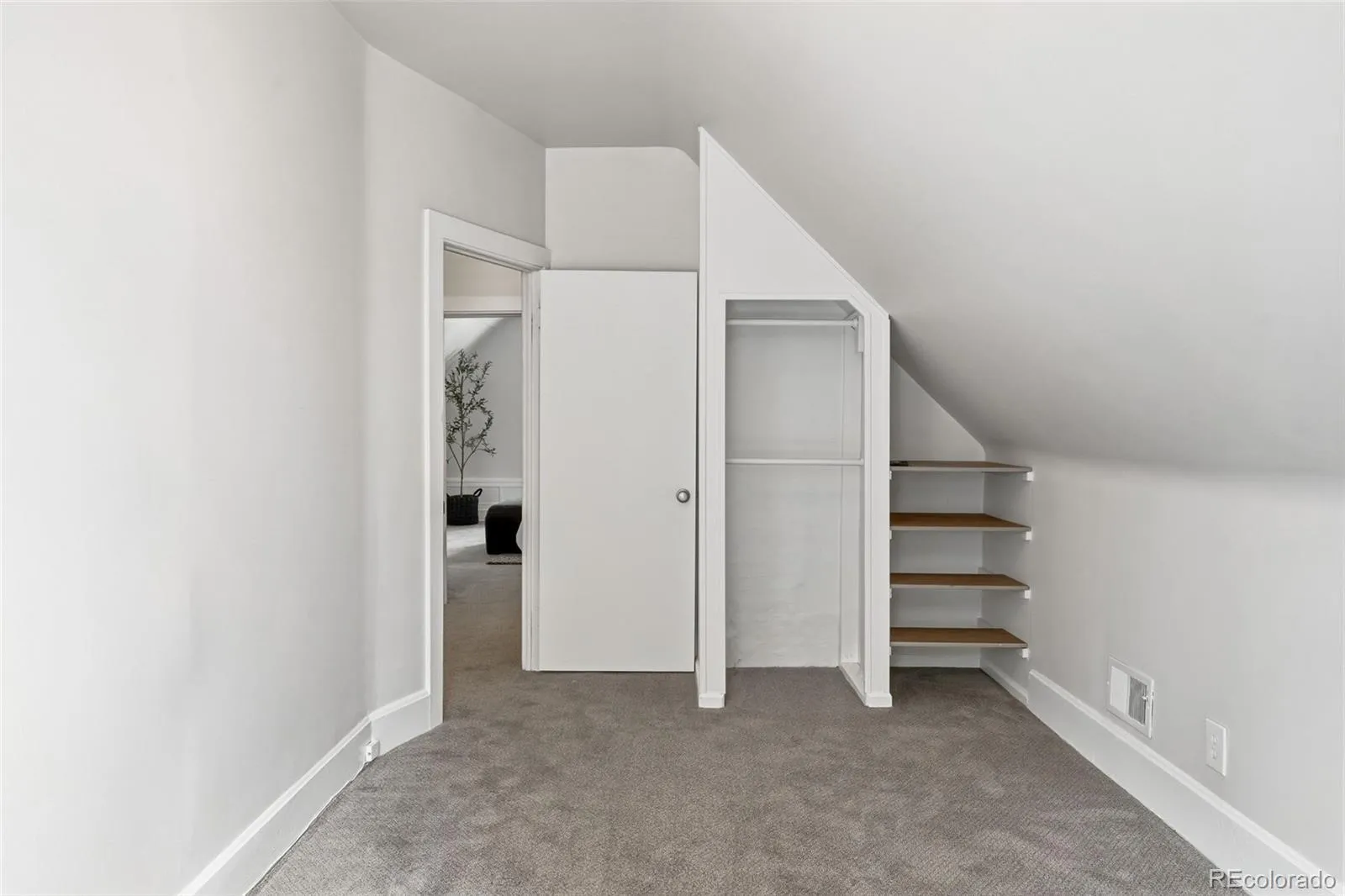 05142026220825 1600 29