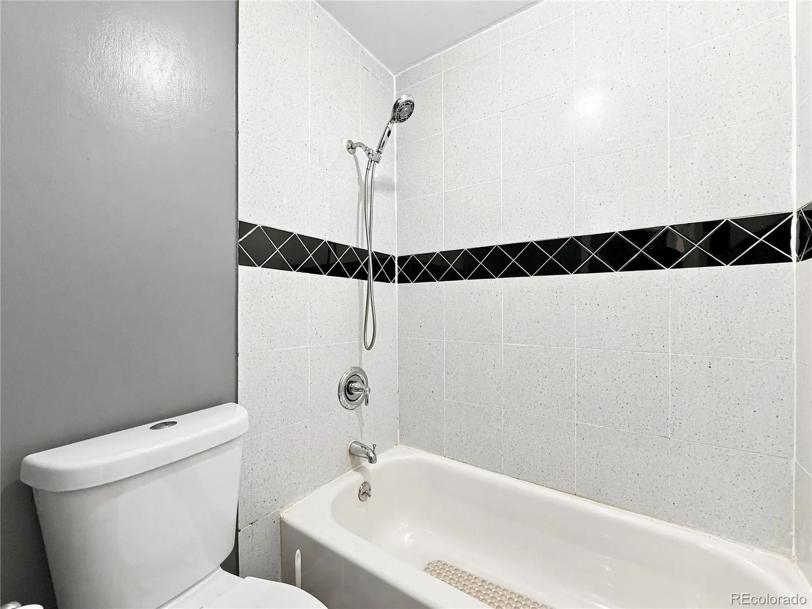 1050 S Monaco St Parkway Denver CO 80224 | MLS #REC4230455 10152026061839 1600 18