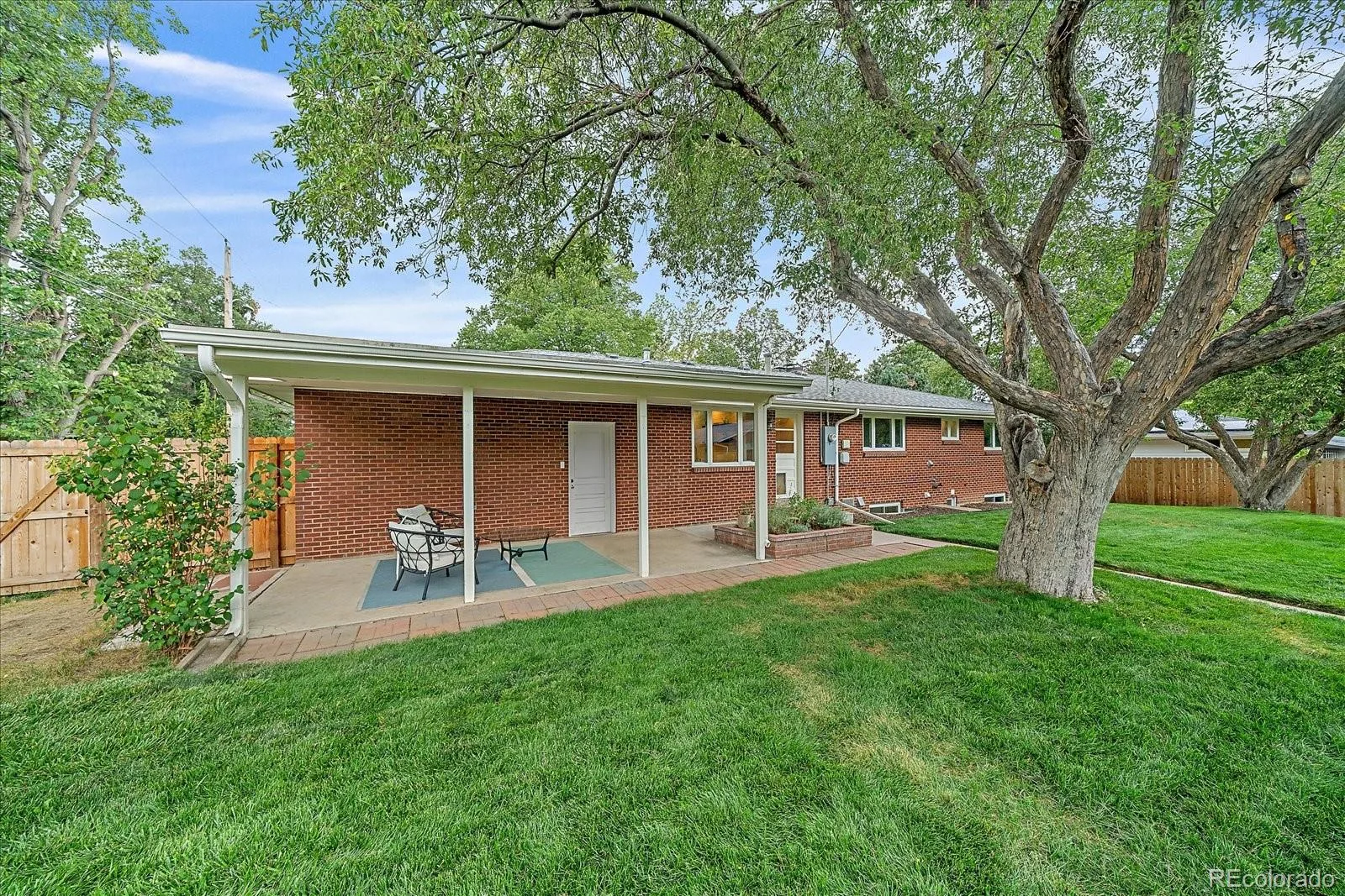 6046 S Valleyview Street Littleton CO 80120 | MLS #REC4231577 08262026210536 1600 24