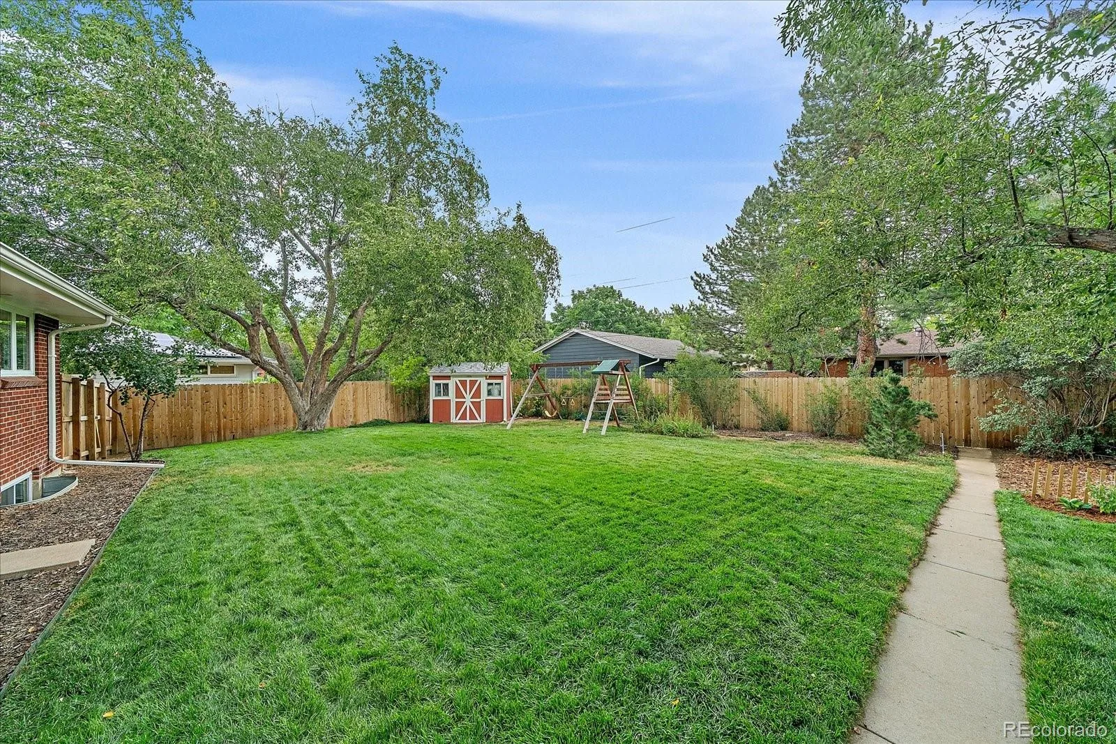 6046 S Valleyview Street Littleton CO 80120 | MLS #REC4231577 08262026210536 1600 28