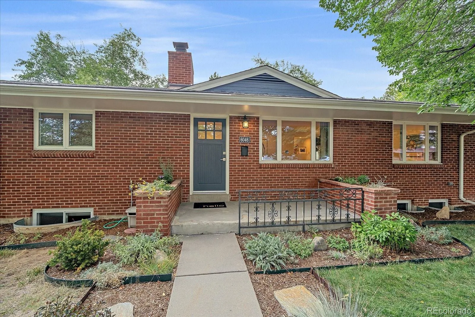 6046 S Valleyview Street Littleton CO 80120 | MLS #REC4231577 08262026210536 1600 31