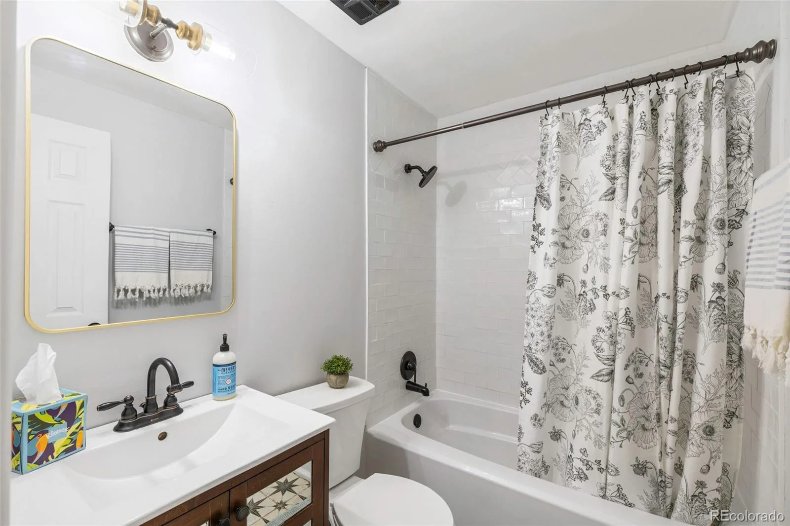 1256 S Dover Way Denver CO 80232 MLS #REC4232274 07152026013537 1600 21