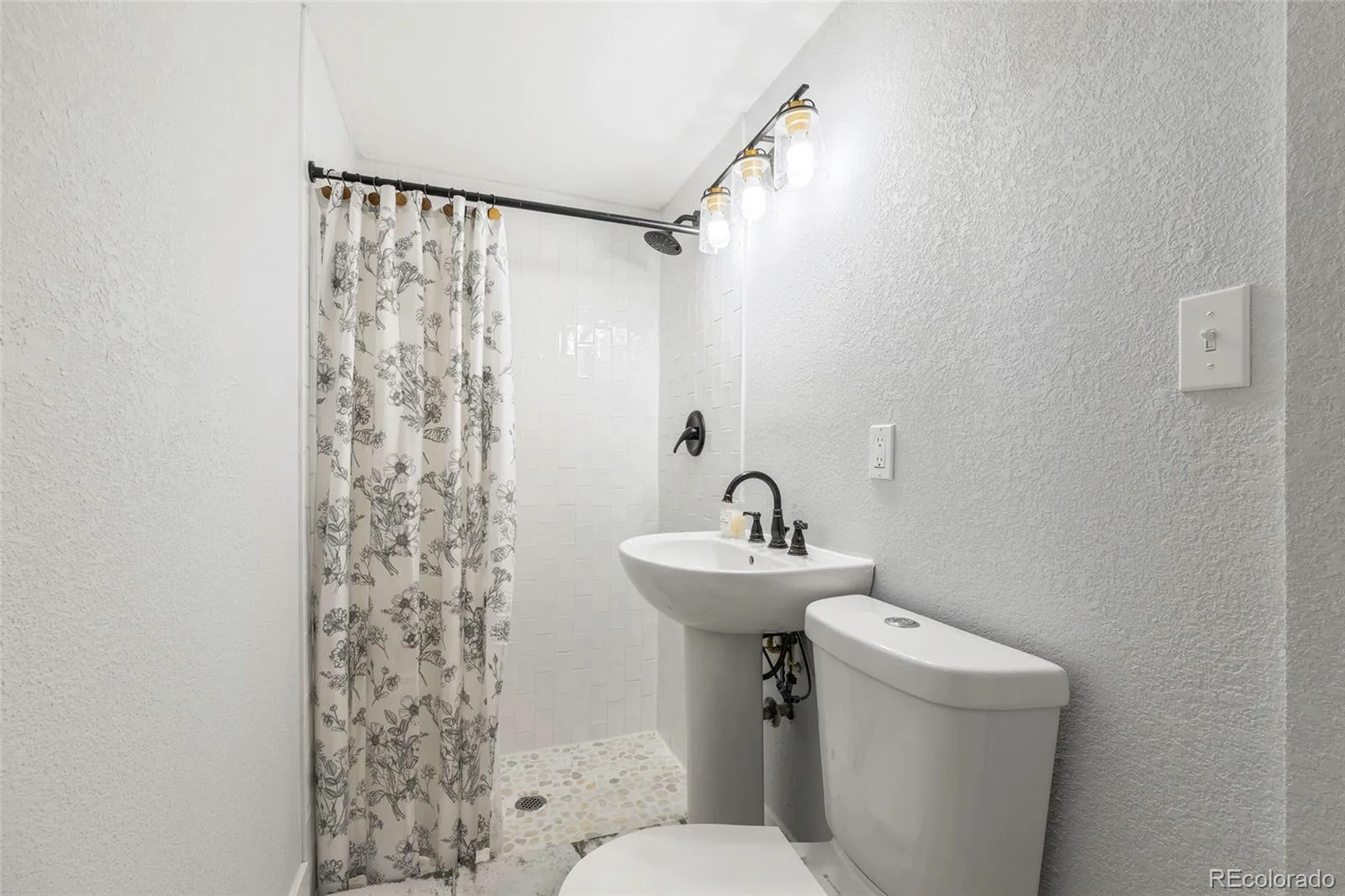 1256 S Dover Way Denver CO 80232 MLS #REC4232274 07152026013537 1600 32