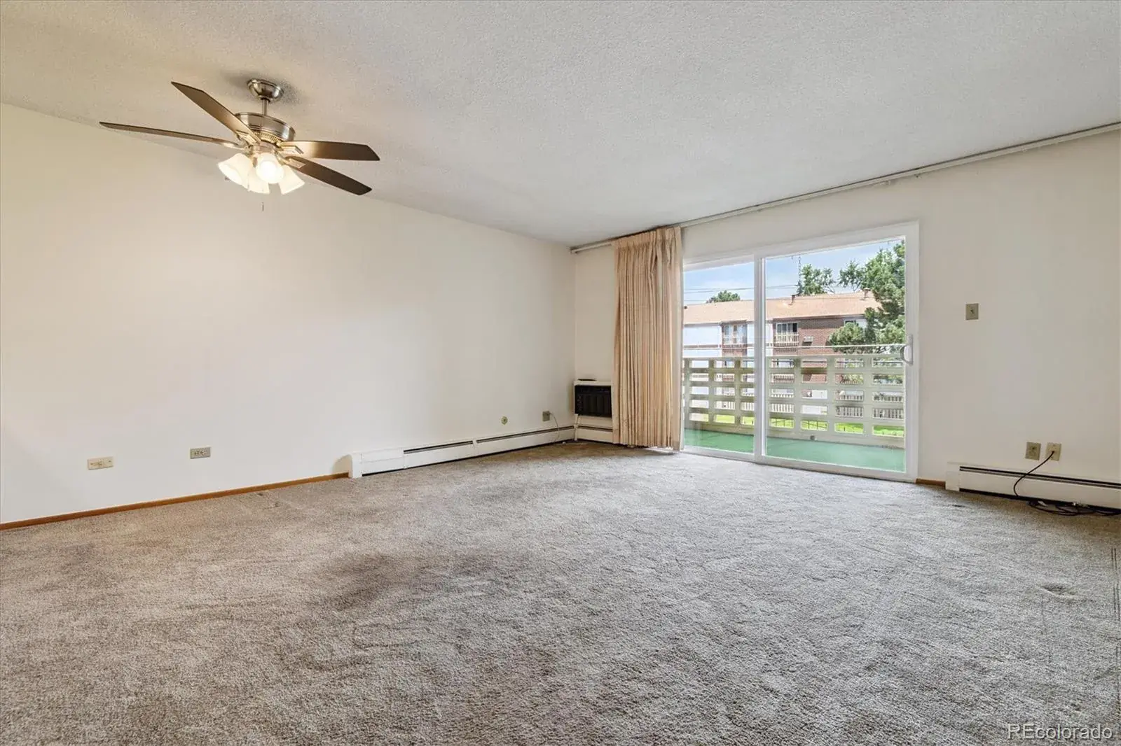 610 S Clinton Street #10B Denver CO 80247 MLS #REC4232368 02022026043434 1600 3