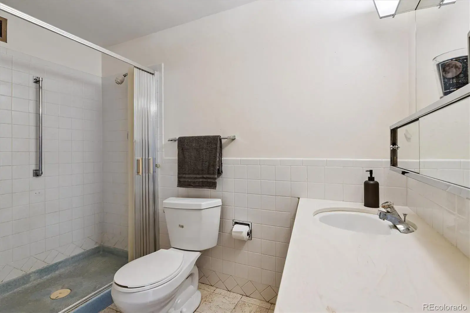 610 S Clinton Street #10B Denver CO 80247 MLS #REC4232368 02022026043434 1600 8