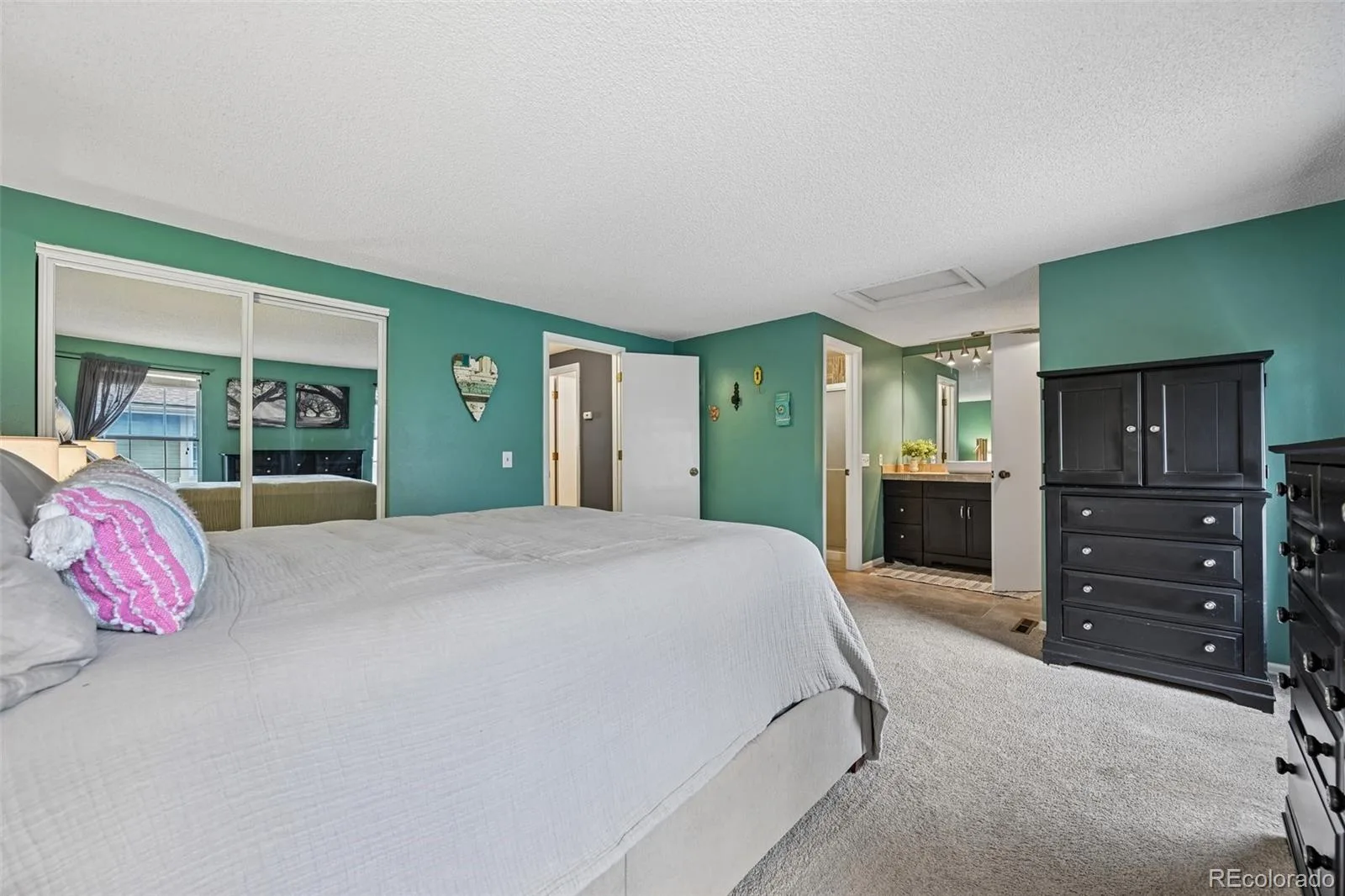 14095 E Radcliff Circle Aurora CO 80015 | MLS #REC4237418 08282026170835 1600 19