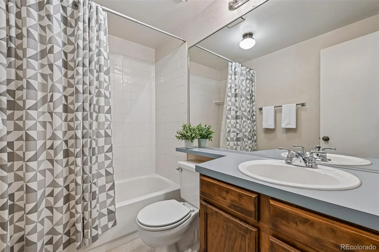 14095 E Radcliff Circle Aurora CO 80015 | MLS #REC4237418 08282026170835 1600 24