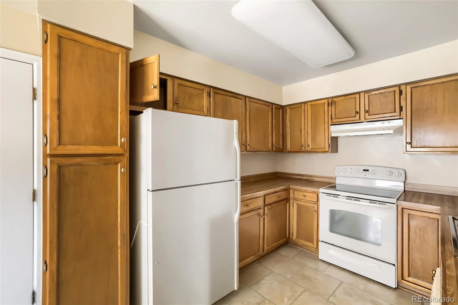 1575 S Trenton Court Denver CO 80231 | MLS #REC4238734 09152026180307 1600 5