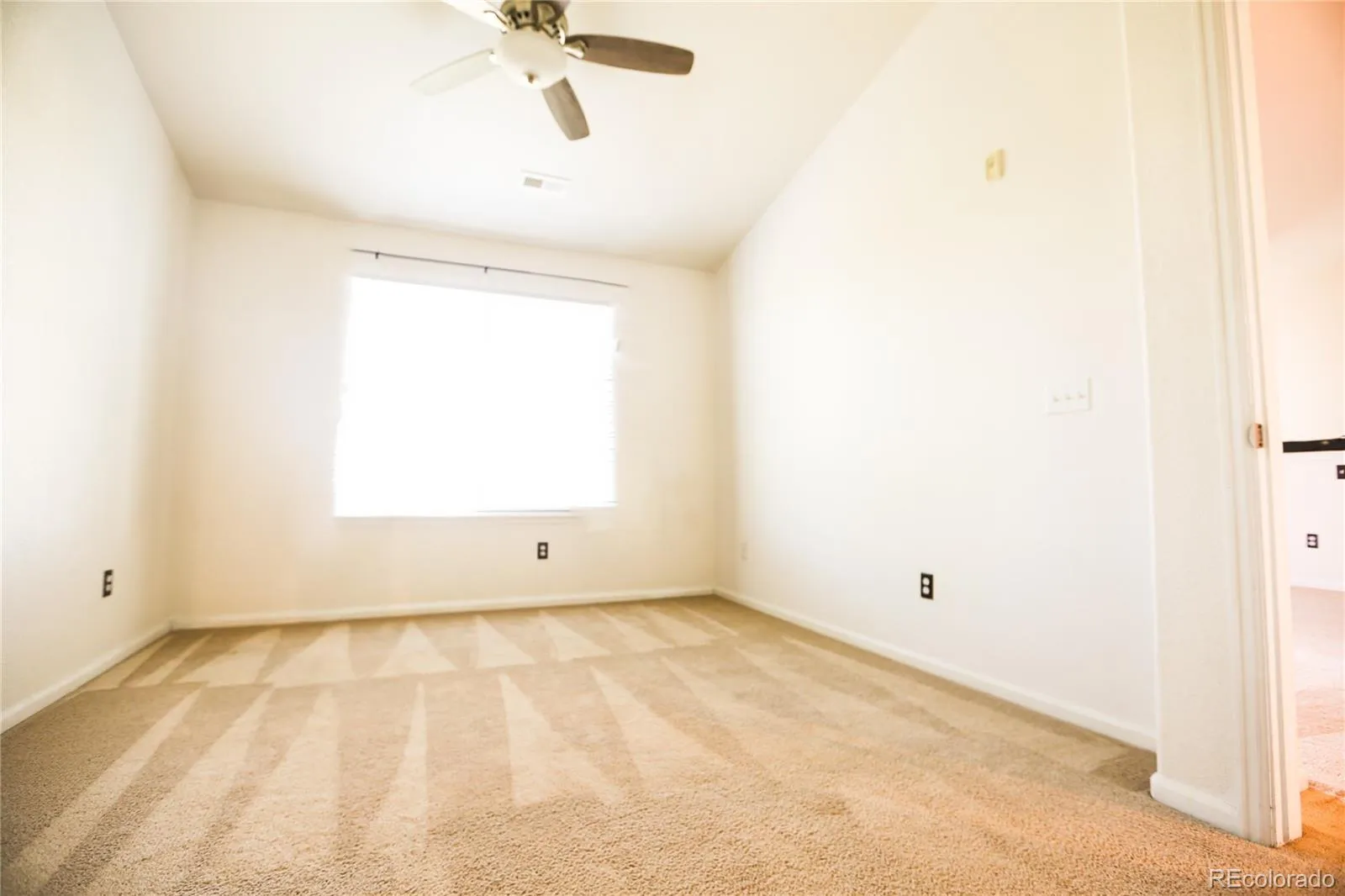 5255 Memphis Street #921 Denver CO 80239 MLS #REC4238961 05142026234909 1600 17