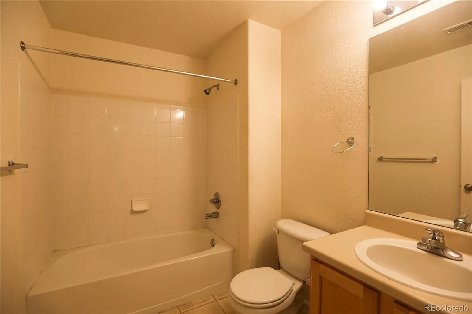 5255 Memphis Street #921 Denver CO 80239 MLS #REC4238961 05142026234909 1600 21