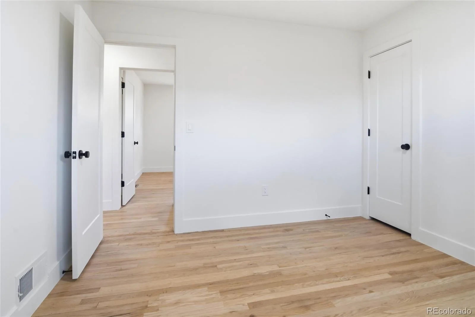 3662 Grape Street Denver CO 80207 | MLS #REC4242758 08202026172435 1600 19