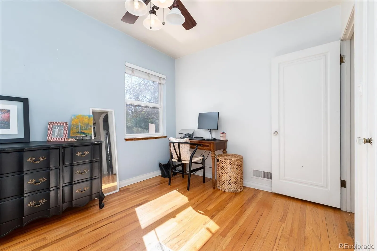 1690 S Marion Street Denver CO 80210 MLS #REC4242885 04242026165455 1600 24