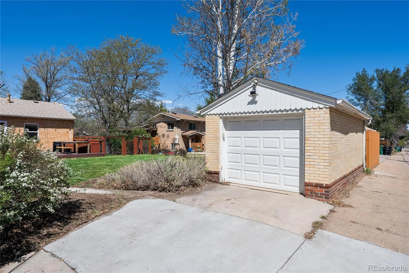 1690 S Marion Street Denver CO 80210 MLS #REC4242885 04242026165455 1600 40