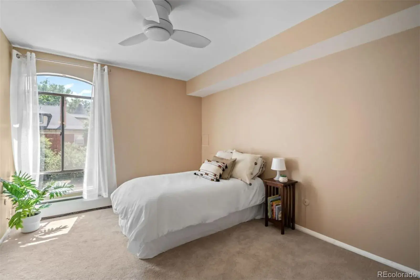 01162026001736 1600 18