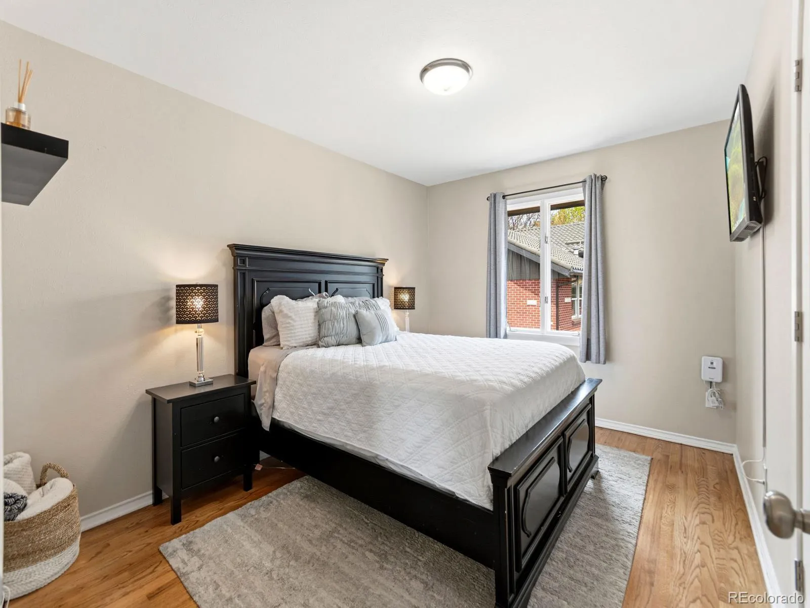 3620 S Monaco S Parkway Denver CO 80237 MLS #REC4243205 05072026132803 1600 32