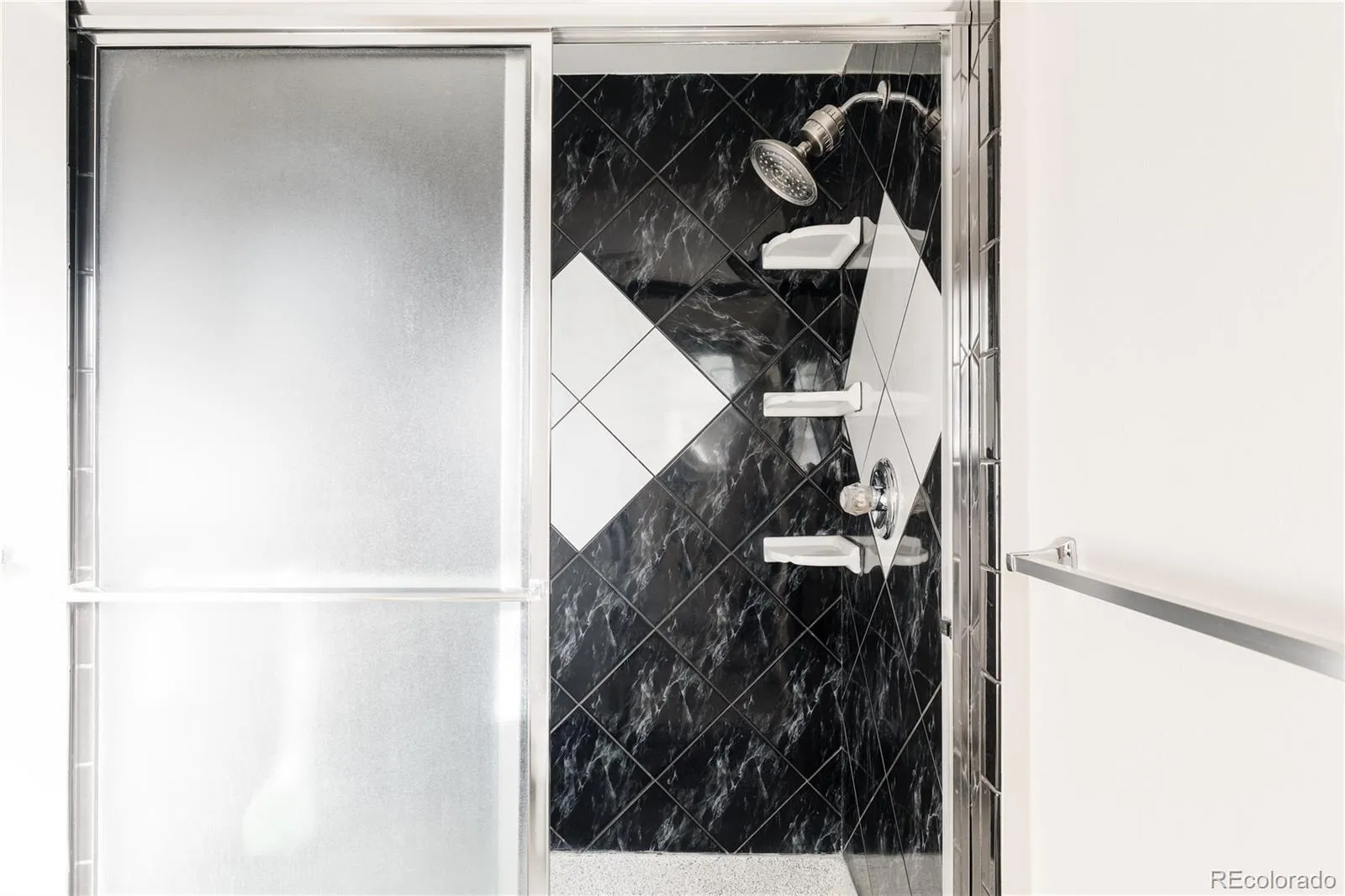 04182026022340 1600 14