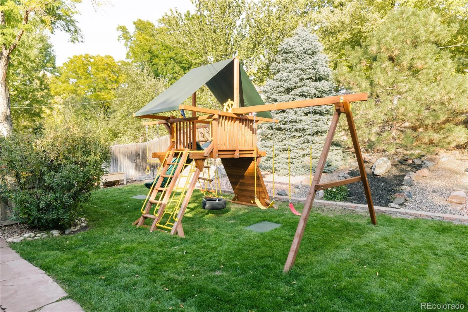 04182026022340 1600 25