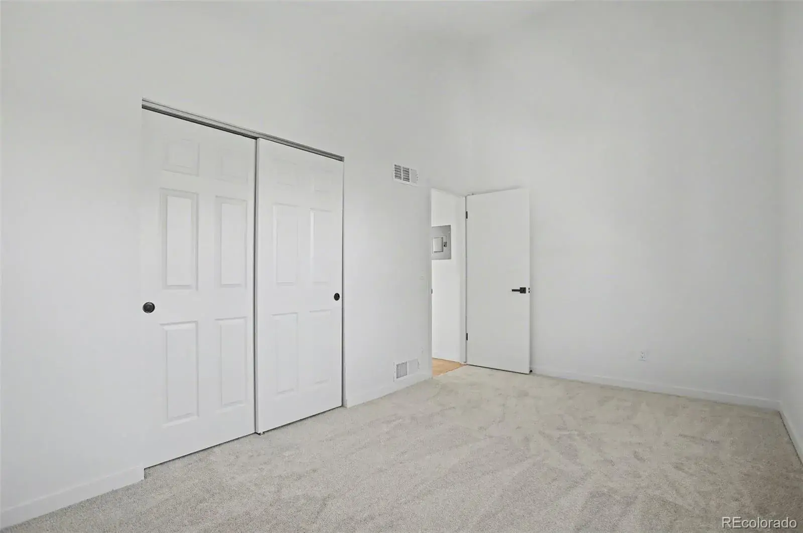 6473 S Havana Street #B Englewood CO 80111 MLS #REC4247329 02192026215130 1600 14