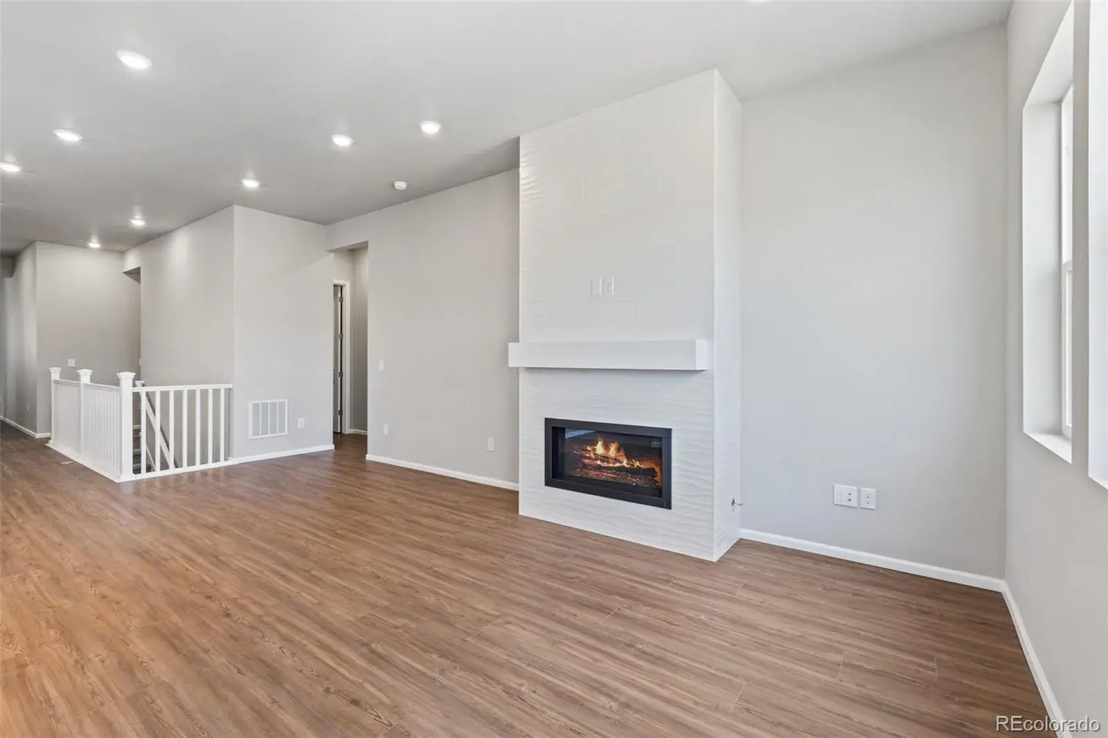 12192025003047 1600 19